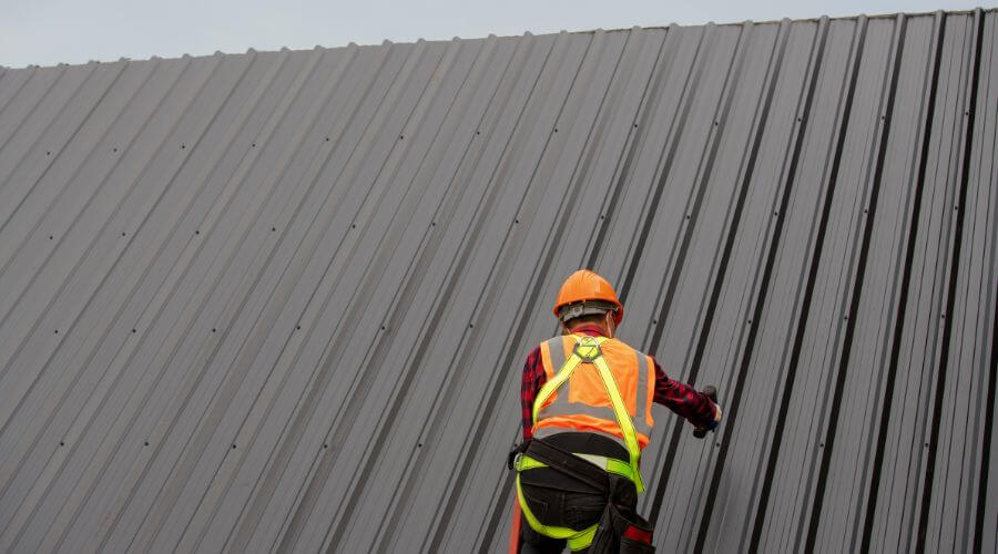 Professional metal roof installation services in Wampsville, NY